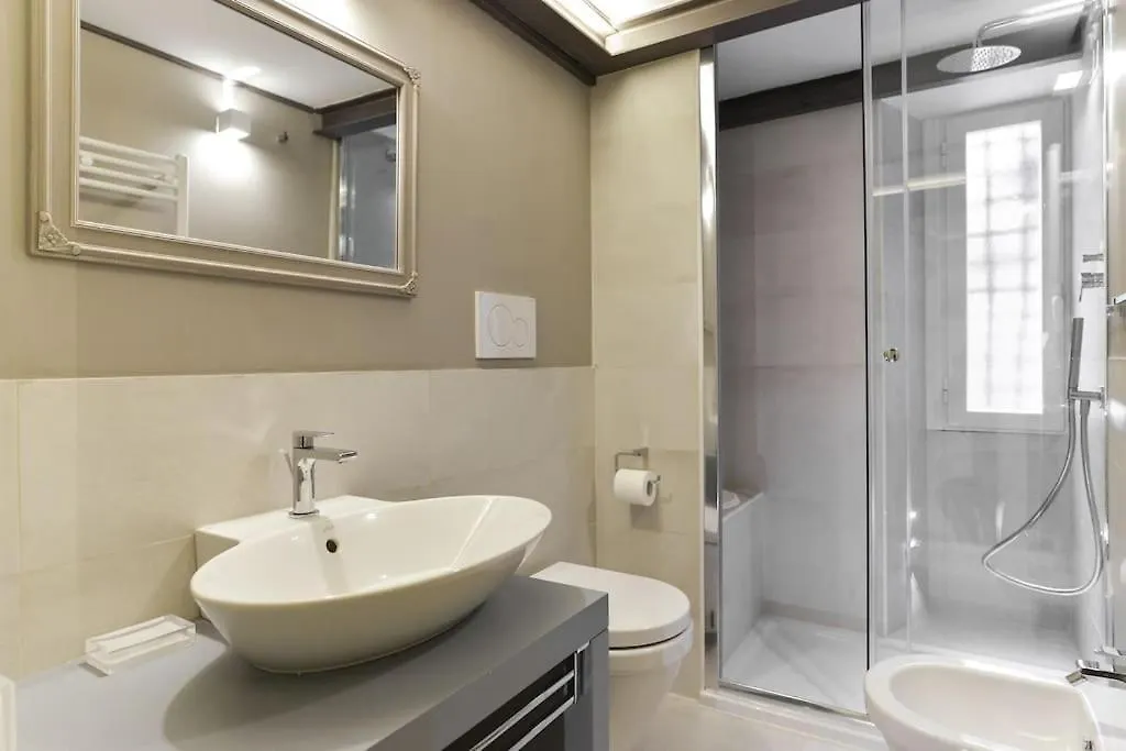 Luxury Home Vittoria Rome Italy